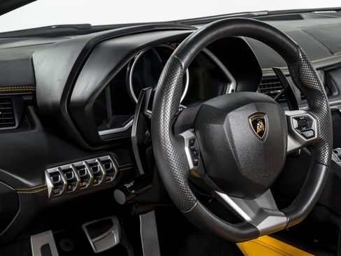 Used 2015 Lamborghini Aventador LP 700-4 AWD/4WD image 13