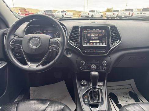 Used 2019 Jeep Cherokee Limited AWD/4WD image 13