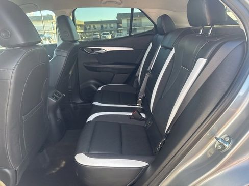 Used 2025 Buick Envision Sport Touring image 21