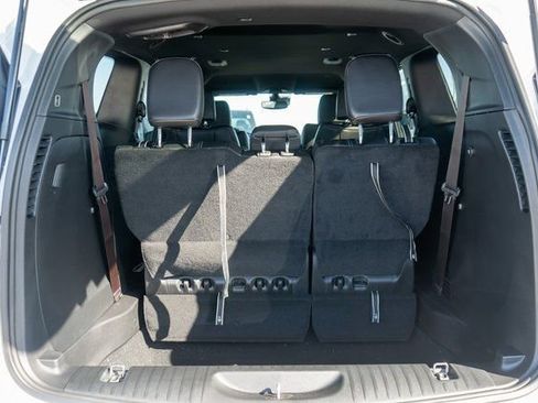 New 2026 Chrysler Pacifica Select image 9