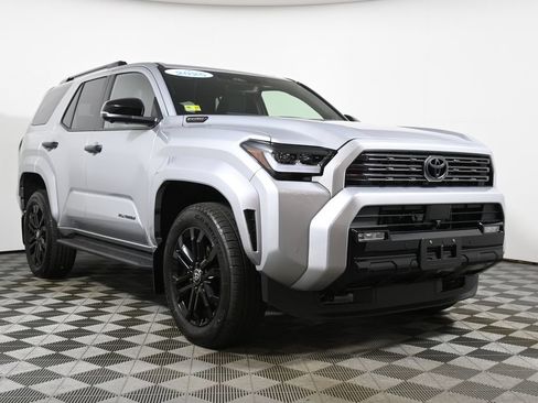 Used 2025 Toyota 4Runner Platinum AWD/4WD image 9
