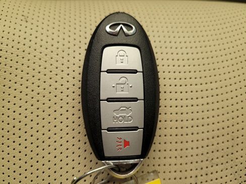 Used 2014 INFINITI Q50 Premium w/ Navigation Package AWD/4WD image 32