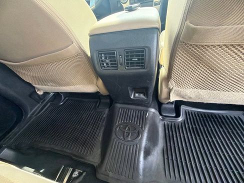 Used 2022 Toyota 4Runner SR5 AWD/4WD image 43