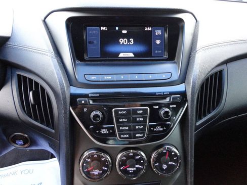 Used 2016 Hyundai Genesis 3.8 RWD image 31