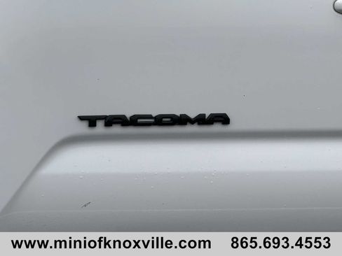 Used 2020 Toyota Tacoma TRD Sport image 28