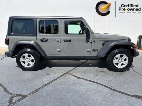 Used 2022 Jeep Wrangler Unlimited Sport AWD/4WD image 10