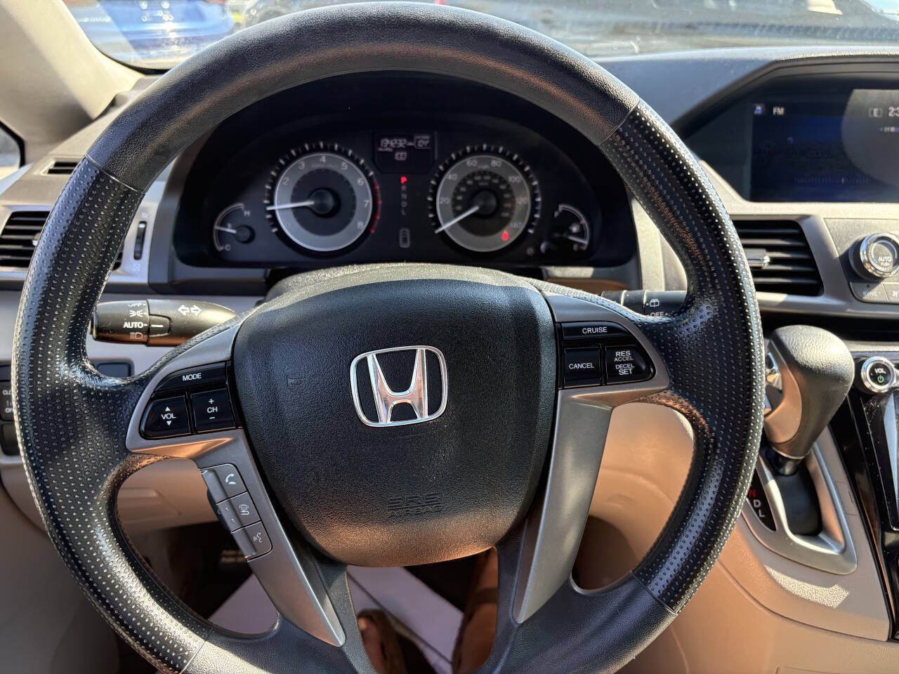 Used 2015 Honda Odyssey EX image 25