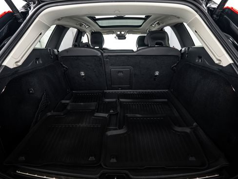 Used 2023 Volvo XC60 T8 Ultimate w/ Protection Package Premier AWD/4WD image 21