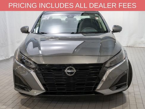 Used 2024 Nissan Altima 2.5 SL AWD/4WD image 2