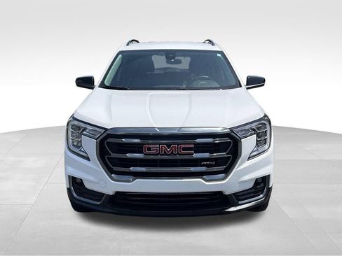 Certified 2024 GMC Terrain AT4 w/ LPO, Floor Liner Package AWD/4WD image 7