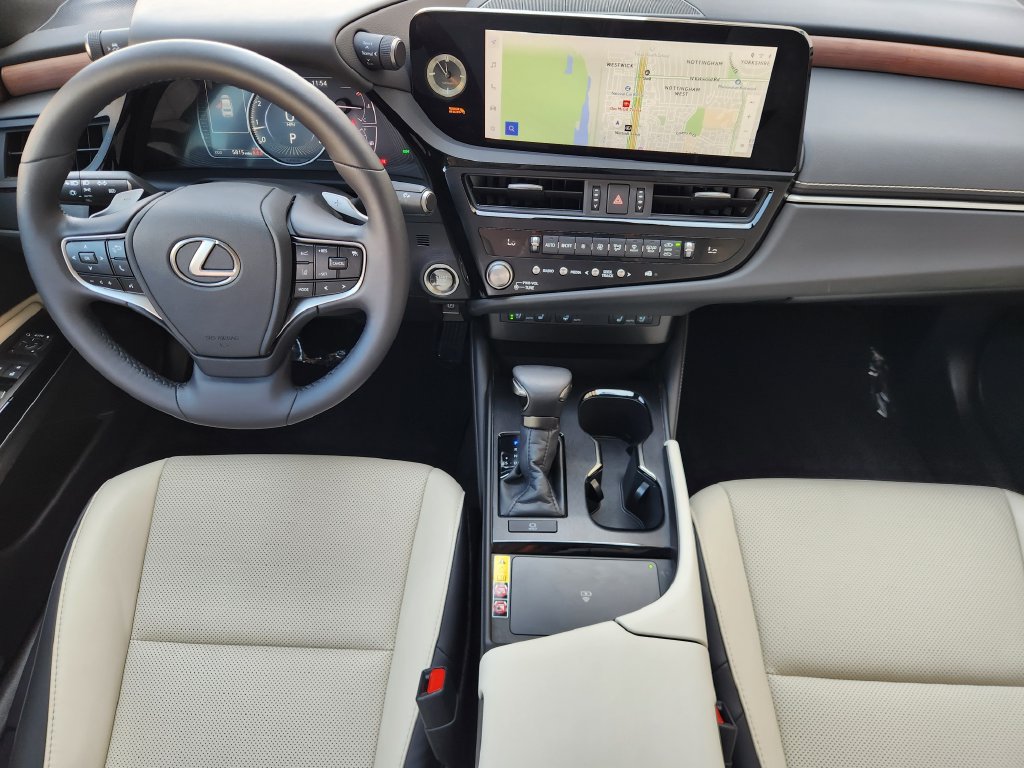 Certified 2025 Lexus ES 350 w/ Premium Package FWD image 26