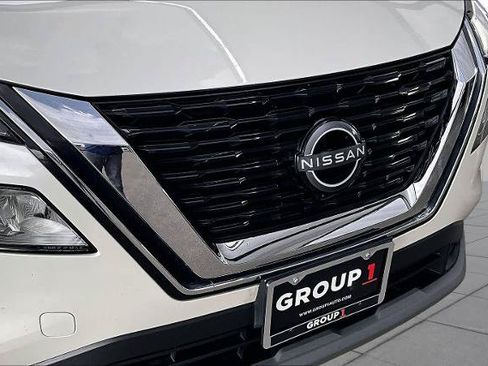 Certified 2023 Nissan Rogue SV FWD image 29