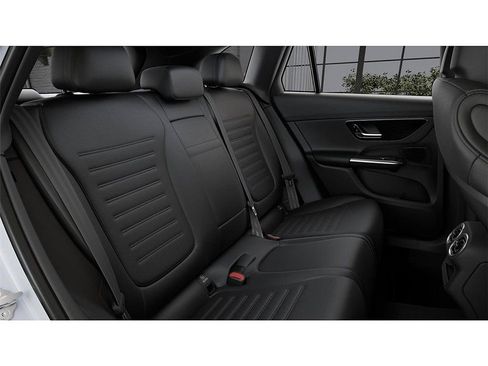 New 2026 Mercedes-Benz GLC 300 4MATIC image 5