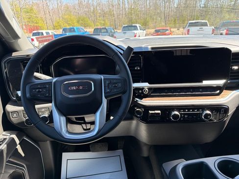 New 2026 GMC Sierra 1500 Elevation AWD/4WD image 14