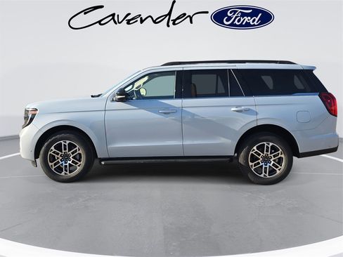 New 2025 Ford Expedition Active image 6