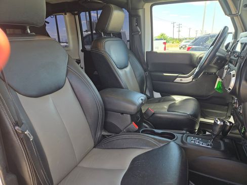 Used 2013 Jeep Wrangler Unlimited Sahara w/ Trailer Tow Group AWD/4WD image 22