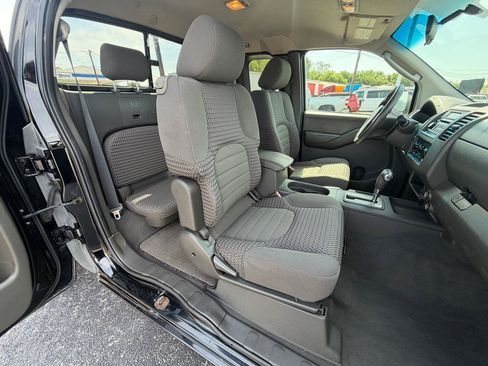 Used 2007 Nissan Frontier SE w/ SE Value Truck Pkg RWD image 15