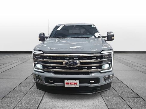 Used 2024 Ford F250 Platinum w/ FX4 Off-Road Package image 8