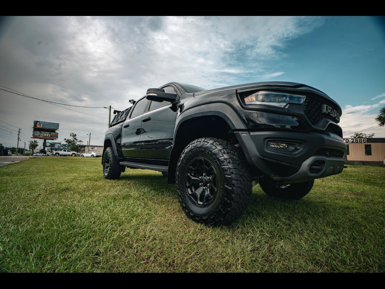 Used 2022 RAM 1500 TRX w/ TRX Level 1 Equipment Group AWD/4WD image 1