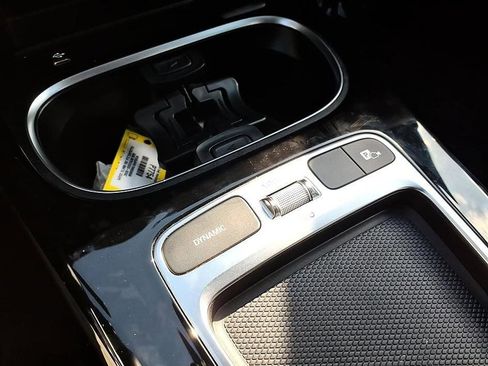 Used 2025 Mercedes-Benz CLA 250 4MATIC image 30