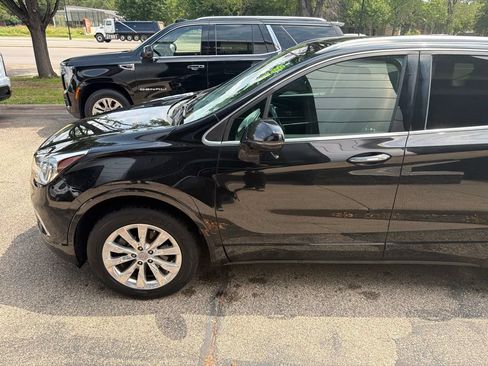 Used 2017 Buick Envision Essence AWD/4WD image 2