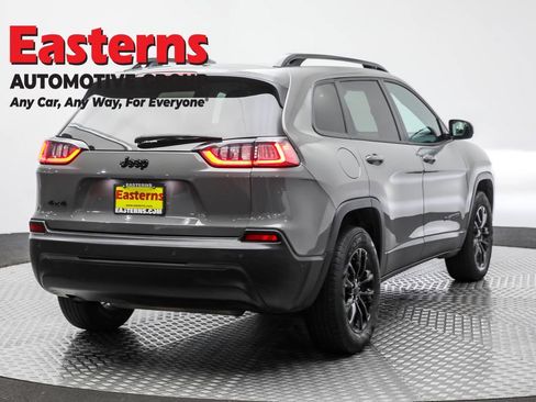 Used 2023 Jeep Cherokee Altitude Lux image 5