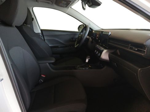 New 2026 Hyundai Kona SE image 15