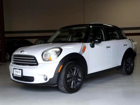 Used 2014 MINI Cooper Countryman image 17