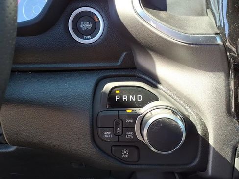 Used 2026 RAM 1500 Express AWD/4WD image 19