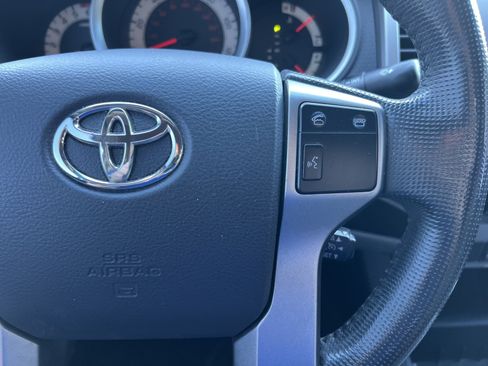 Used 2013 Toyota Tacoma 4x4 Double Cab w/ TRD Sport Pkg image 27