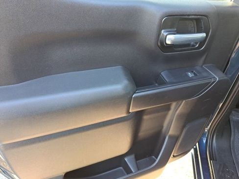 Used 2021 Chevrolet Silverado 1500 Custom image 12