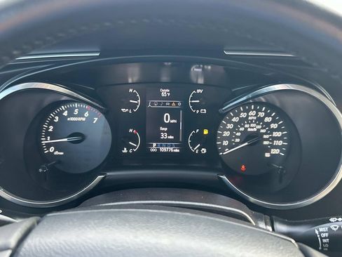 Used 2019 Toyota Sequoia SR5 image 34