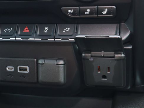 Used 2023 GMC Sierra 3500 AT4 w/ Gooseneck/5TH Wheel Package AWD/4WD image 30