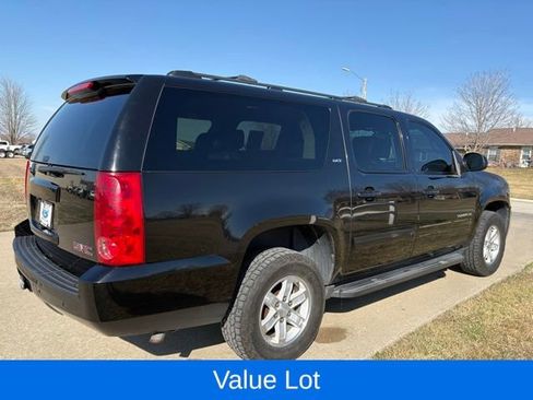 Used 2013 GMC Yukon XL SLT image 4