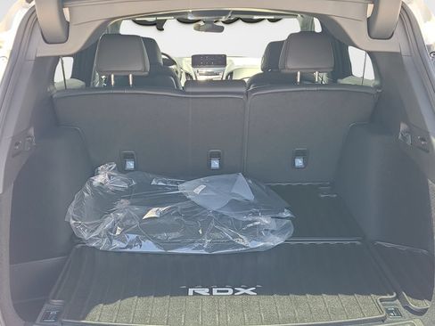 New 2026 Acura RDX SH-AWD image 9