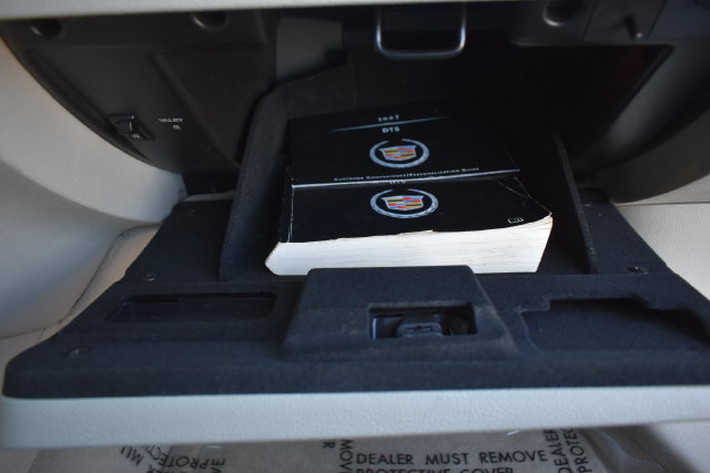 Used 2007 Cadillac DTS Luxury I w/ Sun And Sound Package FWD image 39