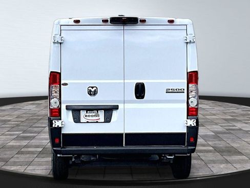 Used 2025 RAM ProMaster 2500 w/ Convenience Group FWD image 4