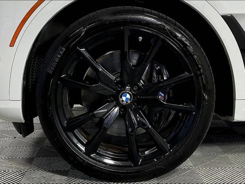 Used 2025 BMW X7 xDrive40i w/ Executive Package AWD/4WD image 8