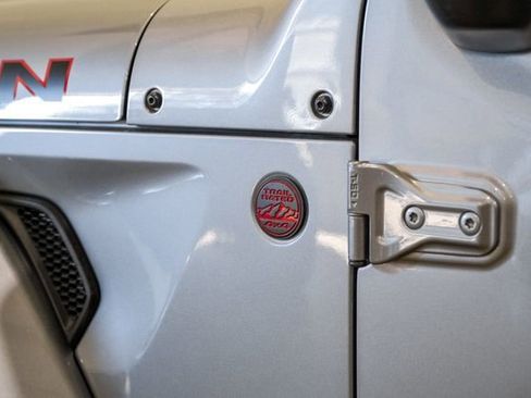 Used 2020 Jeep Gladiator Rubicon image 35