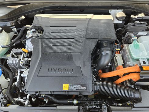 Used 2017 Hyundai Ioniq SEL FWD image 29