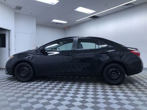 Used 2014 Toyota Corolla LE image 12
