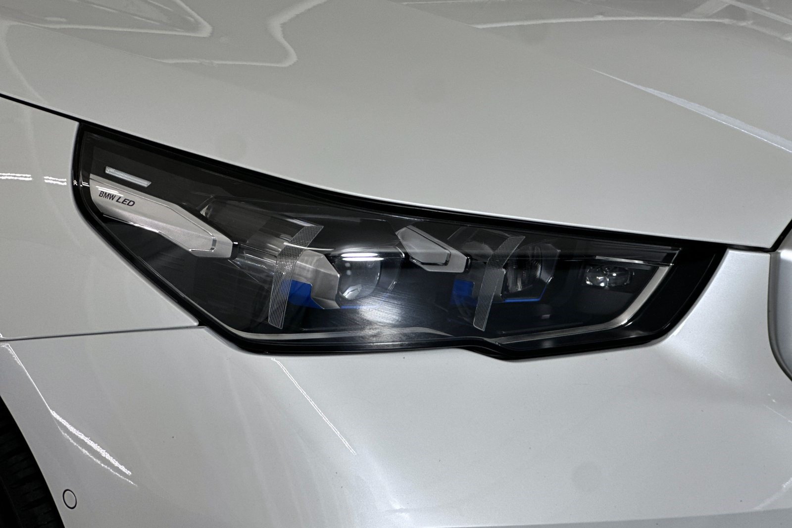 Used 2026 BMW i5 eDrive40 w/ Premium Package AWD/4WD image 12