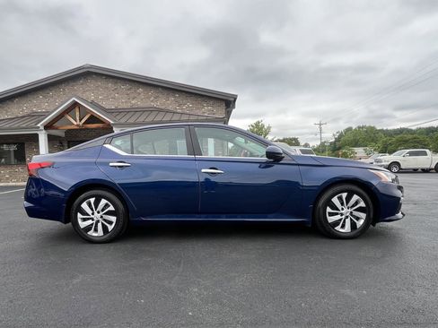 Used 2020 Nissan Altima 2.5 S FWD image 25
