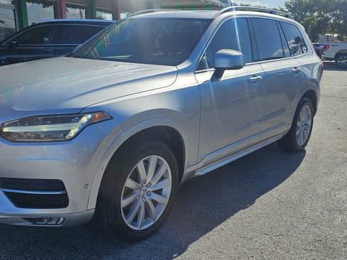 Used 2018 Volvo XC90 T5 Momentum w/ Convenience Package FWD image 1