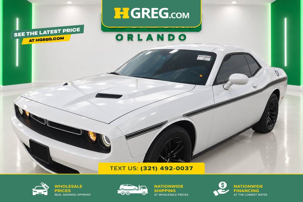 Used 2019 Dodge Challenger SXT RWD image 1