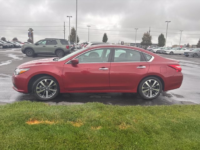 Used 2016 Nissan Altima 2.5 SR FWD image 6