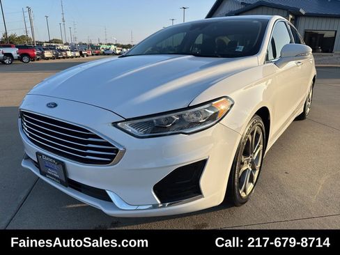 Used 2019 Ford Fusion SEL image 2