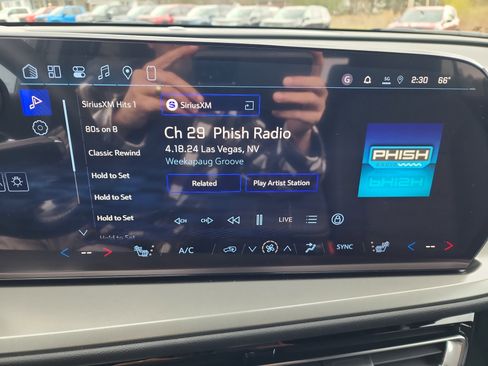 New 2026 Chevrolet Traverse LT image 17