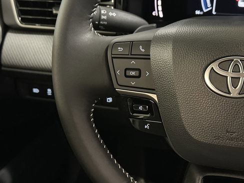 Used 2026 Toyota Camry SE image 29