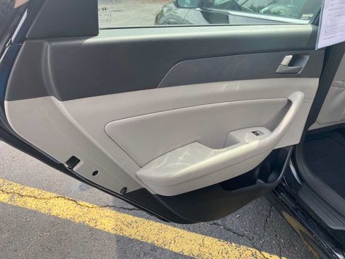 Used 2019 Hyundai Sonata SE FWD image 30
